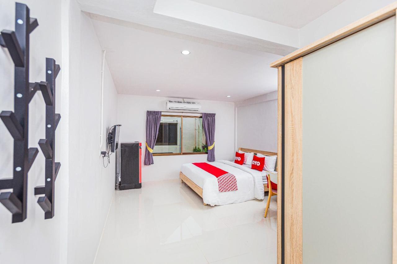 Oyo 435 Frame Residence Phuket Bagian luar foto