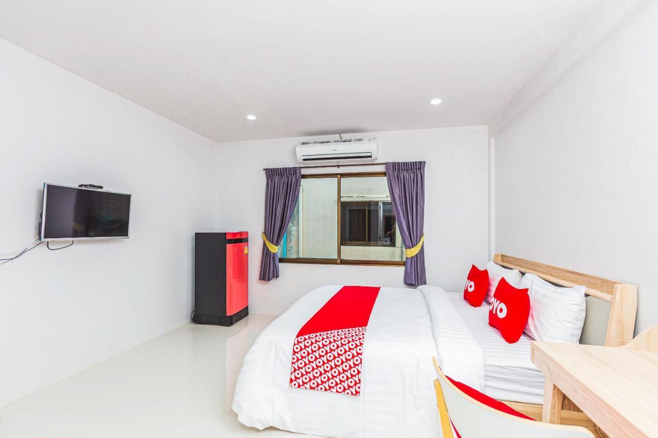 Oyo 435 Frame Residence Phuket Bagian luar foto