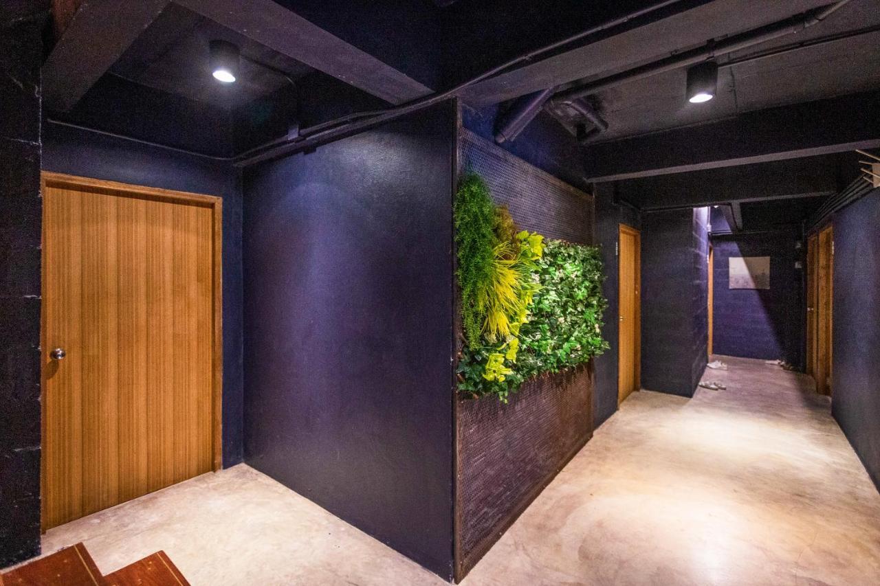 Oyo 435 Frame Residence Phuket Bagian luar foto